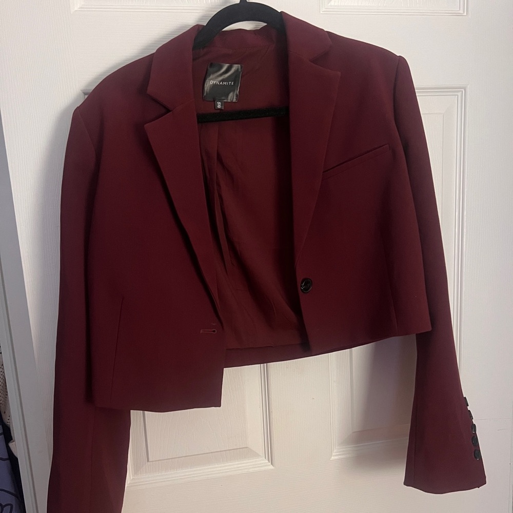 Dynamite Women's Cropped Blazer Jacket - Wine